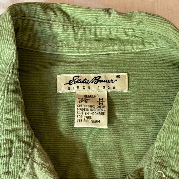 Sold! - Eddie Bauer women’s corduroy long sleeve button up - Picture 3 of 3